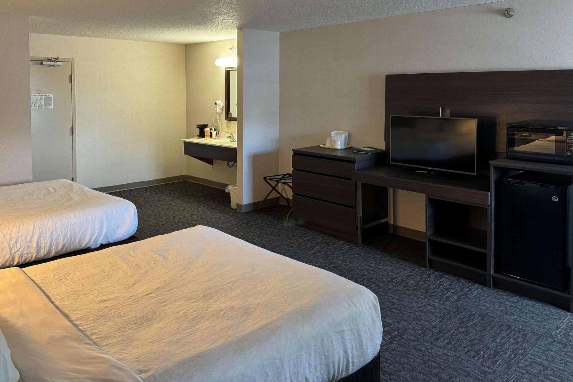 Quality Inn Spearfish I-90 Exterior photo